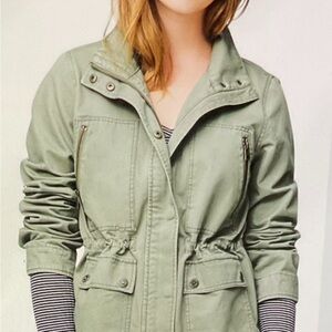 Aeropostale Women's Army Green Utility Jacket.P2P 17” Length 23.5” SIZE XS